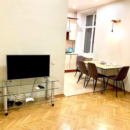 One Bedroom Studio, Kiev City Center Екстер'єр фото