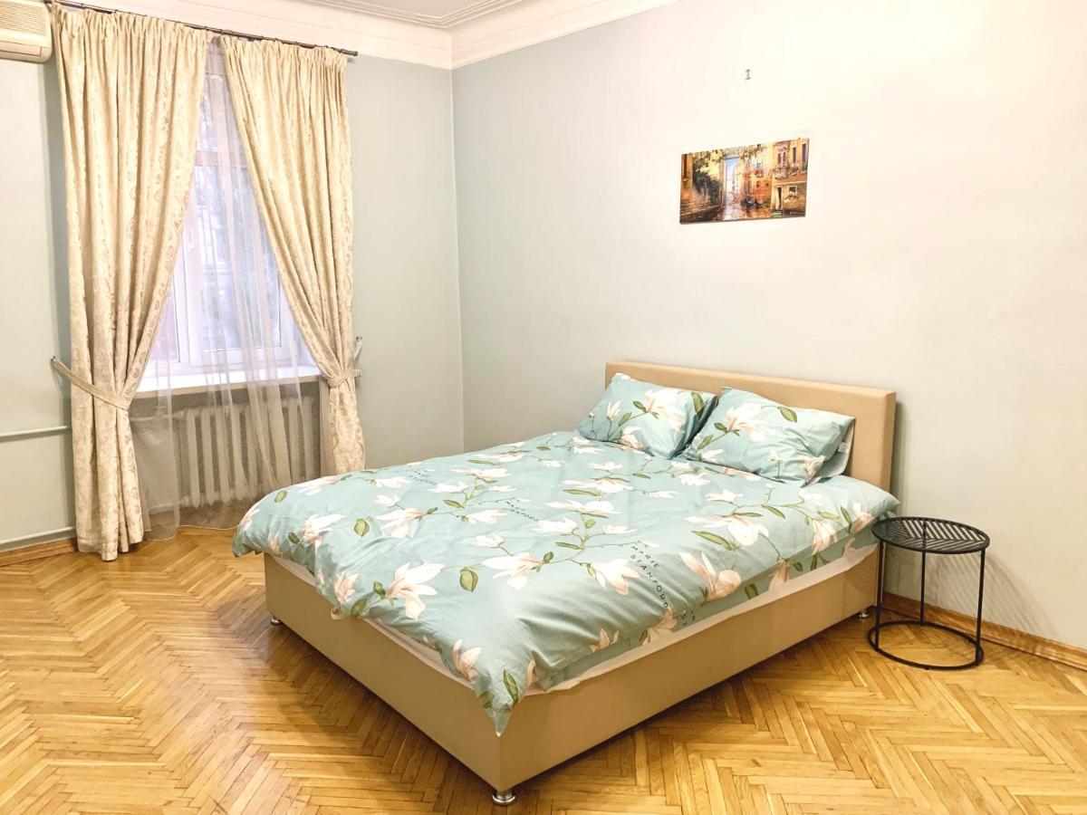 One Bedroom Studio, Kiev City Center Екстер'єр фото